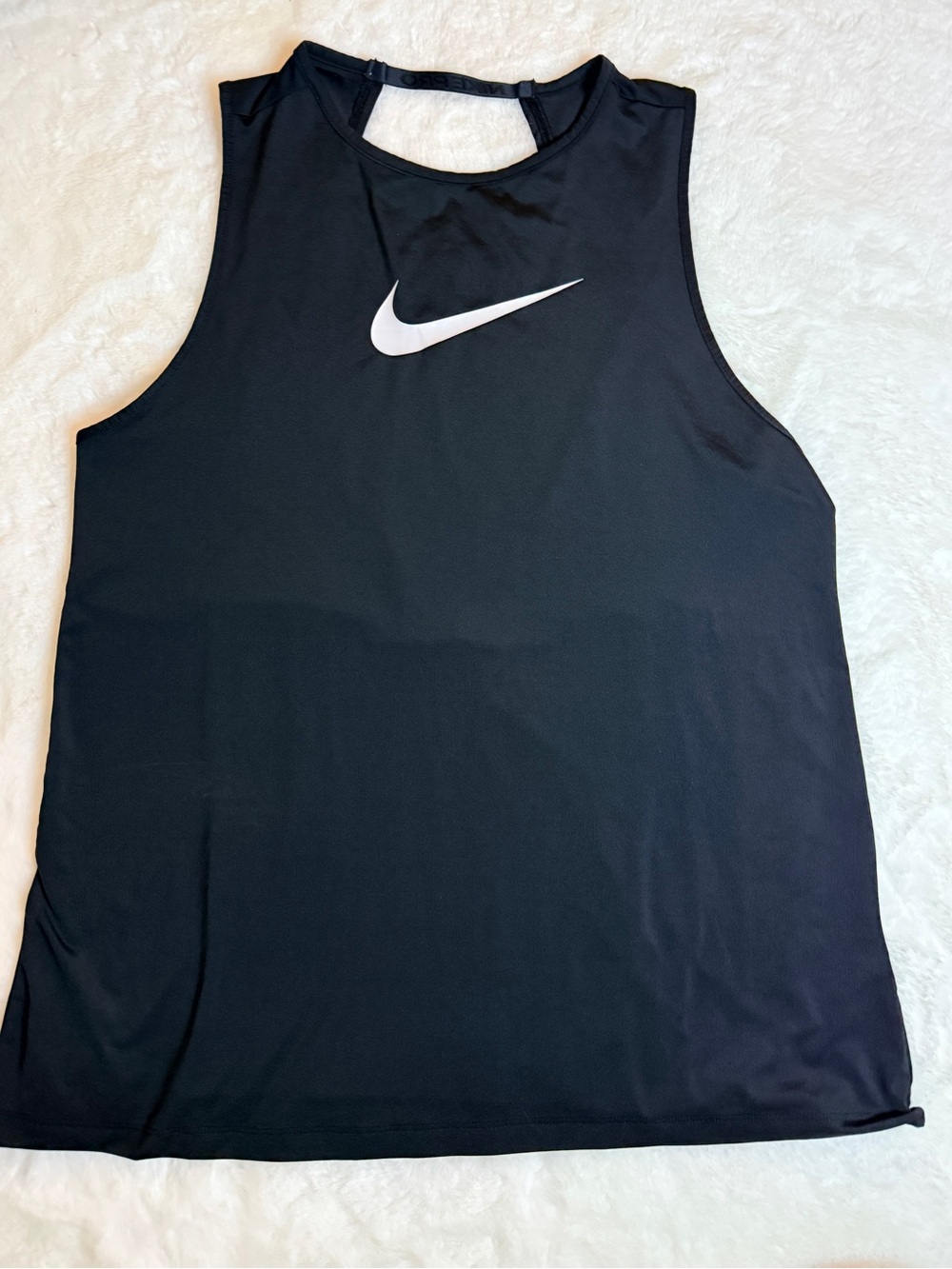 Nike Pro Dri-FIT Women’s Black Keyhole Back Training Tank Top Large